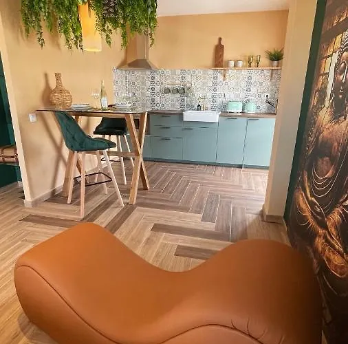 Lovin Luxury Romantic With Jacuzzi Apartment *